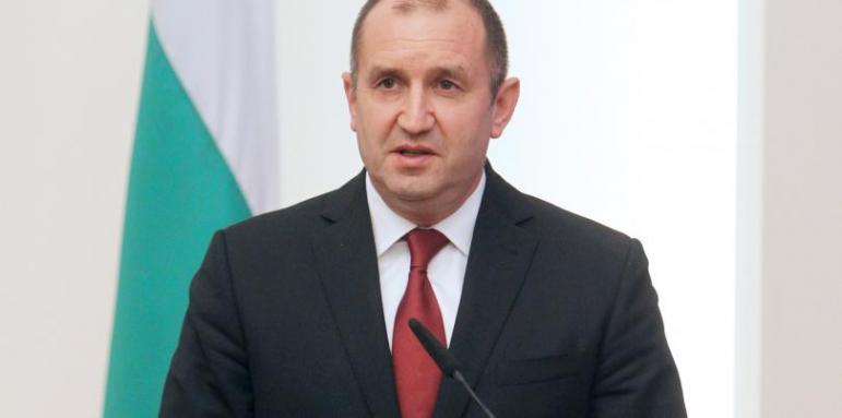 Радев готов със служебния кабинет.Ето го премиерът